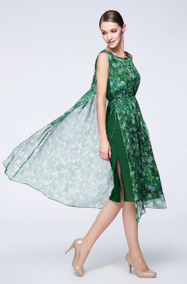 时尚光影 探索服装模特与连衣裙的艺术呈现